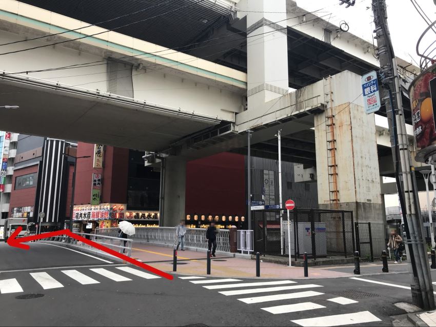 SBC横浜院までのルート。橋を渡って左折